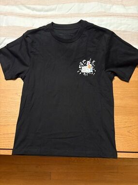 Black Short-Sleeve Graphic Crewneck T-Shirt